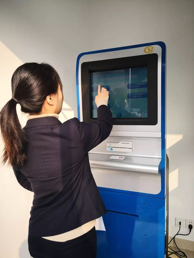 海口24小时套医保卡回收(24小时套医保卡回收什么意思)