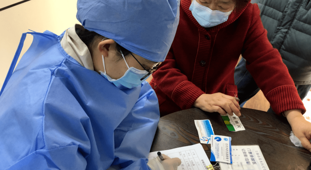 海口24小时套医保卡回收商家(急用钱24小时医保提取)