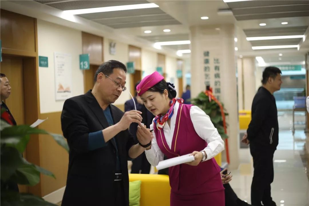 海口24小时套医保卡(北京医保卡使用指南)